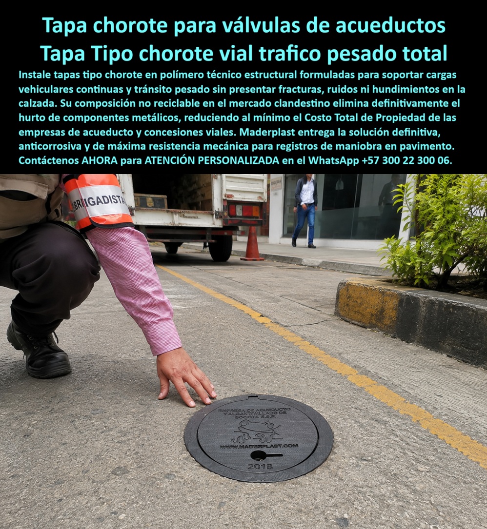 Cajilla tipo chorote Válvula de tráfico pesado, Tapa Chorote Maderplast - Tapa Chorote Para Válvulas de Acueductos: la Tapa Circular que un brigadista verifica en plena vía de tráfico pesado. Sobre el carril de una vía urbana marcada con línea amarilla continua, justo donde un camión de carga acaba de pasar, un brigadista se agacha para verificar el estado de esta tapa circular grabada con el sello de la Empresa de Acueducto y Alcantarillado de Bogotá. Ese punto exacto, expuesto a tránsito vehicular pesado constante, es donde Maderplast fabrica y respalda esta tapa chorote para válvulas de acueductos, diseñada para resistir cargas que el hierro tradicional termina fracturando o hundiendo con el tiempo. ¿Qué es este producto? Es una tapa tipo chorote vial tráfico pesado total, fabricada en polímero técnico estructural, funcionando como cajilla tipo chorote válvula de tráfico pesado para cubrir registros de maniobra sobre calzadas de alto tránsito vehicular en zonas urbanas. ¿Por qué utilizarla? Porque Maderplast la formuló específicamente para soportar cargas vehiculares continuas sin presentar fracturas, ruidos ni hundimientos en la calzada, mientras que su composición no reciclable en el mercado clandestino elimina de raíz el hurto de componentes que hoy afecta a las tapas metálicas tradicionales. ¿Para qué se debe implementar en esencia? Para reducir al mínimo el Costo Total de Propiedad de las empresas de acueducto y concesiones viales, garantizando máxima resistencia mecánica en registros de maniobra sin generar reposiciones constantes por robo o rotura. ¿Resiste realmente el paso repetido de camiones de carga como el que aparece en la imagen? Sí, esta tapa circular de acueducto reciclada y resistente está calculada estructuralmente para tránsito pesado continuo, sin fisuras ni desplazarse de su posición en la calzada. ¿Por qué ya no se roban estas tapas como ocurría con las de hierro? Precisamente porque su material no tiene valor de reventa en el circuito de chatarrería, a diferencia del metal fundido que motivaba el hurto constante de tapas de acueducto en zonas urbanas. ¿Sirve también para registros domiciliarios de menor tránsito? Sí, existe una versión tapa de registro domiciliario resistente y económica, adaptada a calzadas residenciales con menor exigencia de carga vehicular. ¿Cumple con las especificaciones de empresas municipales de acueducto? Totalmente, se fabrica bajo el grabado y estándar exigido por operadores como la EAAB, facilitando su homologación en procesos de mantenimiento vial. ¿Genera ruido al paso de vehículos como ocurre con las tapas metálicas sueltas? No, su ajuste estructural preciso elimina el traqueteo característico de las tapas de hierro mal fijadas al pavimento. Un brigadista de mantenimiento vial en Bogotá nos comentó que, tras el cambio masivo de tapas metálicas por estas tapas chorote Maderplast en varias vías principales, los reportes de hurto desaparecieron por completo y las quejas por hundimiento de calzada bajo tránsito pesado se redujeron a cero. Como fabricante certificado ISO 9001 en diseño y desarrollo, e ISO 14001 ambiental, Maderplast respalda cada tapa cajilla municipal para válvula de agua con pruebas de laboratorio disponibles en youtube.com/@maderplasSA, y realizamos pruebas de campo adicionales que usted escoja, a nuestro costo. Si su municipio o concesión vial requiere cajilla tipo EMPO o municipal, caja de registro en polímero reforzado o un diseño a la medida de sus vías de tráfico pesado, nuestro departamento de ingeniería cotiza, personaliza y fabrica en serie. Cuando se trata de tapas de acueducto en plástico técnico para tránsito vehicular, Maderplast es quien resiste donde el hierro fractura. Contacte Atención personalizada: WhatsApp (+57) 300 22 300 06 Tapa Cajilla municipal para válvula de agua resistente a corrosión, Tapa Circular De Acueducto Reciclada Y Resistente, Tapa De Registro Domiciliario Resistente Y Económica Cajilla tipo chorote Válvula de tráfico pesado Tapa Chorote Maderplast Tapa Cajilla municipal para válvula de agua resistente a corrosión Tapa Circular De Acueducto Reciclada Y Resistente Tapa De Registro Domiciliario Resistente Y Económica Tapa Chorote Para Válvulas de Acueductos: la Tapa Circular que un brigadista verifica en plena vía de tráfico pesado. Sobre el carril de una vía urbana marcada con línea amarilla continua, justo donde un camión de carga acaba de pasar, un brigadista se agacha para verificar el estado de esta tapa circular grabada con el sello de la Empresa de Acueducto y Alcantarillado de Bogotá. Ese punto exacto, expuesto a tránsito vehicular pesado constante, es donde Maderplast fabrica y respalda esta tapa chorote para válvulas de acueductos, diseñada para resistir cargas que el hierro tradicional termina fracturando o hundiendo con el tiempo. ¿Qué es este producto? Es una tapa tipo chorote vial tráfico pesado total, fabricada en polímero técnico estructural, funcionando como cajilla tipo chorote válvula de tráfico pesado para cubrir registros de maniobra sobre calzadas de alto tránsito vehicular en zonas urbanas. ¿Por qué utilizarla? Porque Maderplast la formuló específicamente para soportar cargas vehiculares continuas sin presentar fracturas, ruidos ni hundimientos en la calzada, mientras que su composición no reciclable en el mercado clandestino elimina de raíz el hurto de componentes que hoy afecta a las tapas metálicas tradicionales. ¿Para qué se debe implementar en esencia? Para reducir al mínimo el Costo Total de Propiedad de las empresas de acueducto y concesiones viales, garantizando máxima resistencia mecánica en registros de maniobra sin generar reposiciones constantes por robo o rotura. ¿Resiste realmente el paso repetido de camiones de carga como el que aparece en la imagen? Sí, esta tapa circular de acueducto reciclada y resistente está calculada estructuralmente para tránsito pesado continuo, sin fisuras ni desplazarse de su posición en la calzada. ¿Por qué ya no se roban estas tapas como ocurría con las de hierro? Precisamente porque su material no tiene valor de reventa en el circuito de chatarrería, a diferencia del metal fundido que motivaba el hurto constante de tapas de acueducto en zonas urbanas. ¿Sirve también para registros domiciliarios de menor tránsito? Sí, existe una versión tapa de registro domiciliario resistente y económica, adaptada a calzadas residenciales con menor exigencia de carga vehicular. ¿Cumple con las especificaciones de empresas municipales de acueducto? Totalmente, se fabrica bajo el grabado y estándar exigido por operadores como la EAAB, facilitando su homologación en procesos de mantenimiento vial. ¿Genera ruido al paso de vehículos como ocurre con las tapas metálicas sueltas? No, su ajuste estructural preciso elimina el traqueteo característico de las tapas de hierro mal fijadas al pavimento. Un brigadista de mantenimiento vial en Bogotá nos comentó que, tras el cambio masivo de tapas metálicas por estas tapas chorote Maderplast en varias vías principales, los reportes de hurto desaparecieron por completo y las quejas por hundimiento de calzada bajo tránsito pesado se redujeron a cero. Como fabricante certificado ISO 9001 en diseño y desarrollo, e ISO 14001 ambiental, Maderplast respalda cada tapa cajilla municipal para válvula de agua con pruebas de laboratorio disponibles en youtube.com/@maderplasSA, y realizamos pruebas de campo adicionales que usted escoja, a nuestro costo. Si su municipio o concesión vial requiere cajilla tipo EMPO o municipal, caja de registro en polímero reforzado o un diseño a la medida de sus vías de tráfico pesado, nuestro departamento de ingeniería cotiza, personaliza y fabrica en serie. Cuando se trata de tapas de acueducto en plástico técnico para tránsito vehicular, Maderplast es quien resiste donde el hierro fractura. Contacte Atención personalizada: WhatsApp (+57) 300 22 300 06